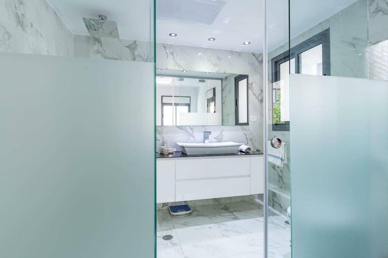 Beautiful 2 Bdr Apartment - Beach Side #TL38 Tel-Aviv Extérieur photo
